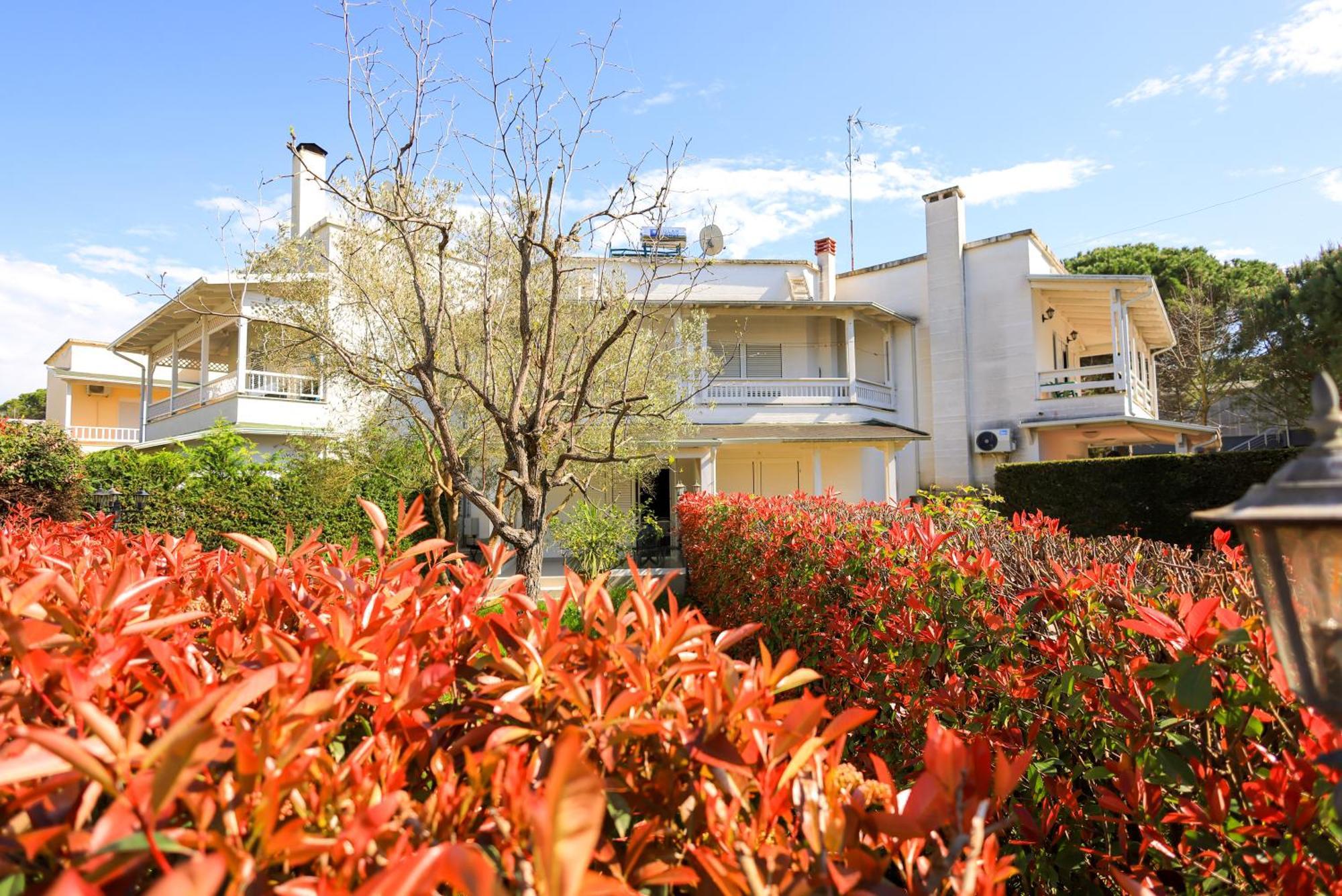 Grandstay Villa Perla Resort Durres Bagian luar foto