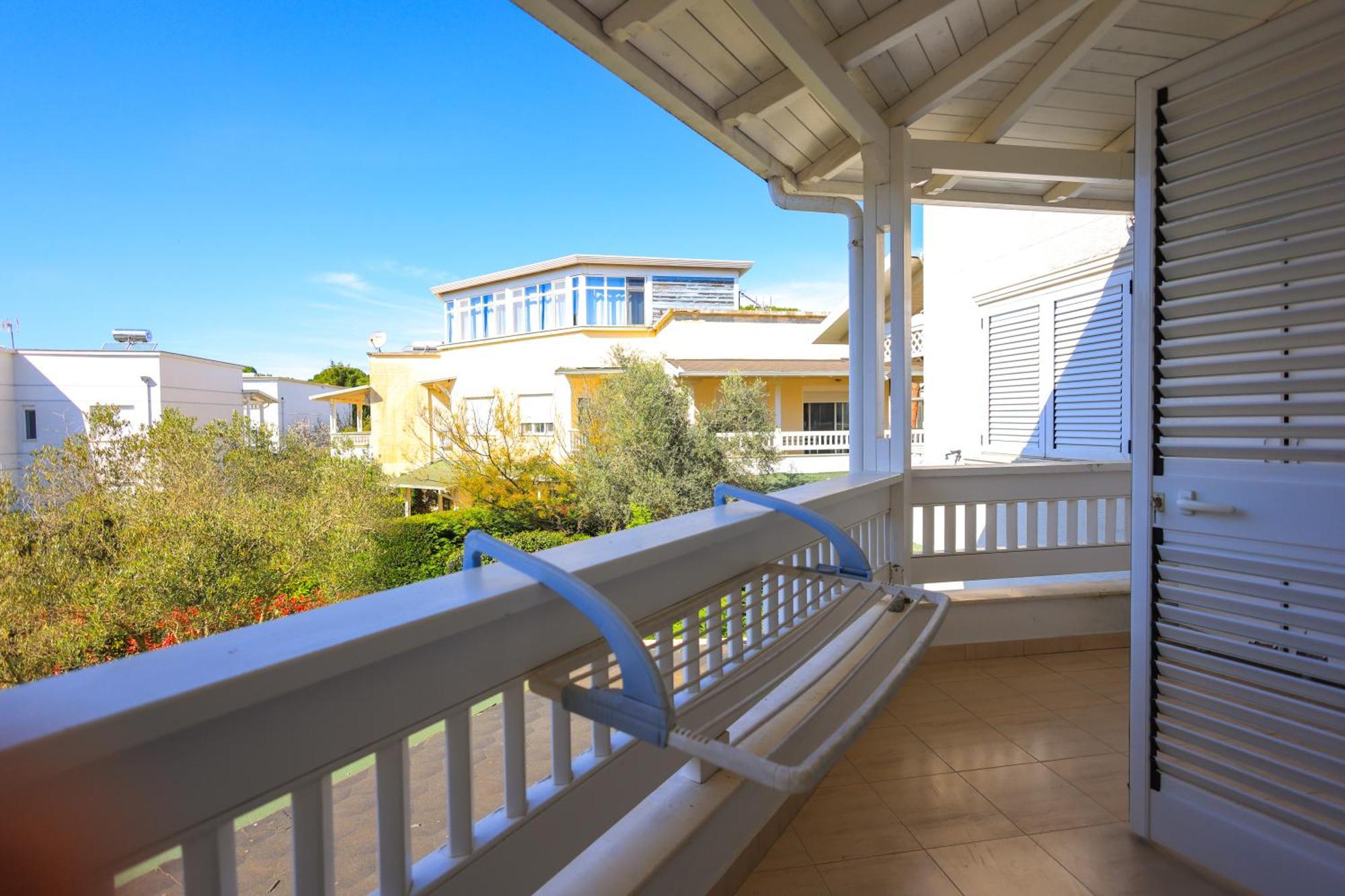 Grandstay Villa Perla Resort Durres Bagian luar foto
