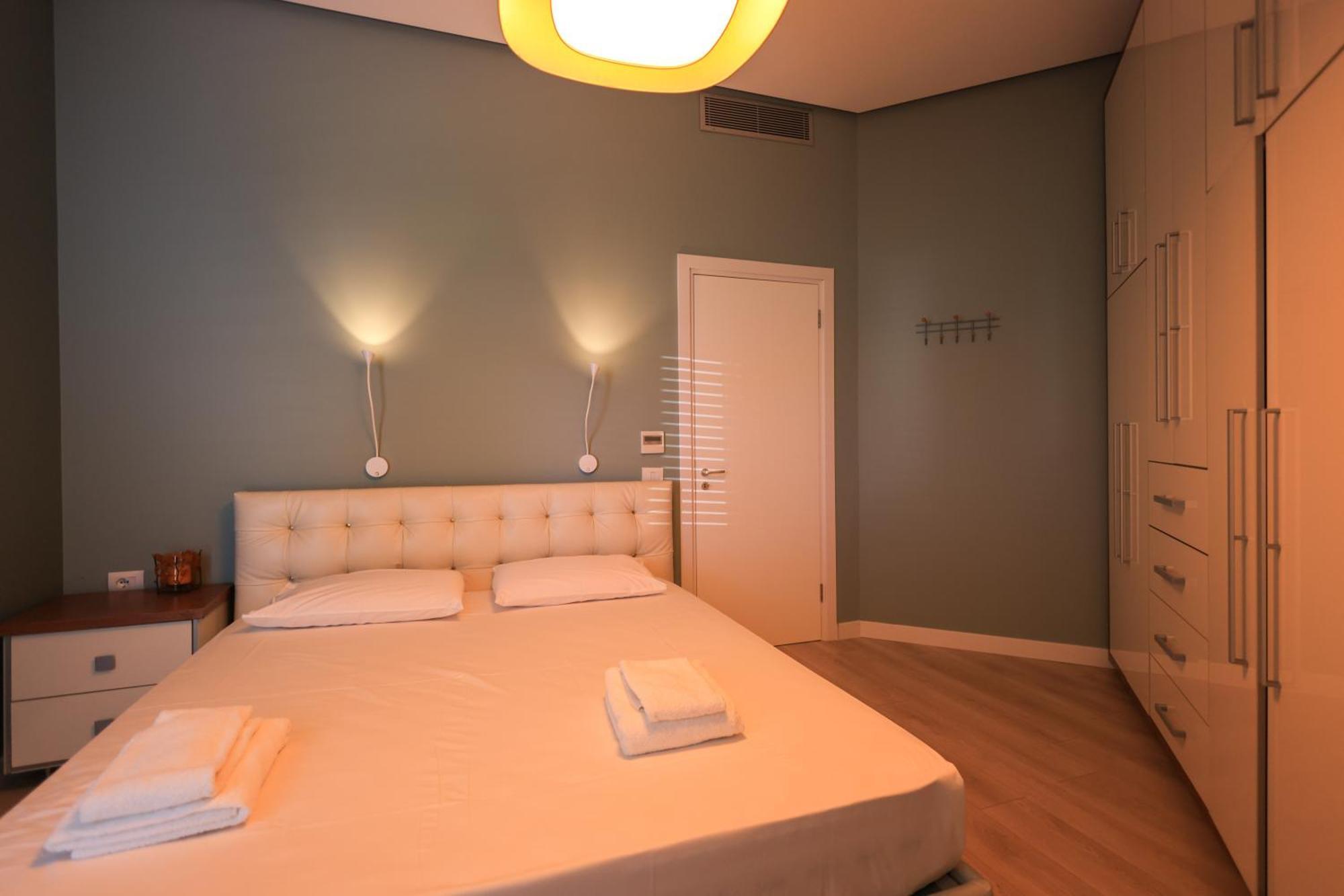Grandstay Villa Perla Resort Durres Bagian luar foto