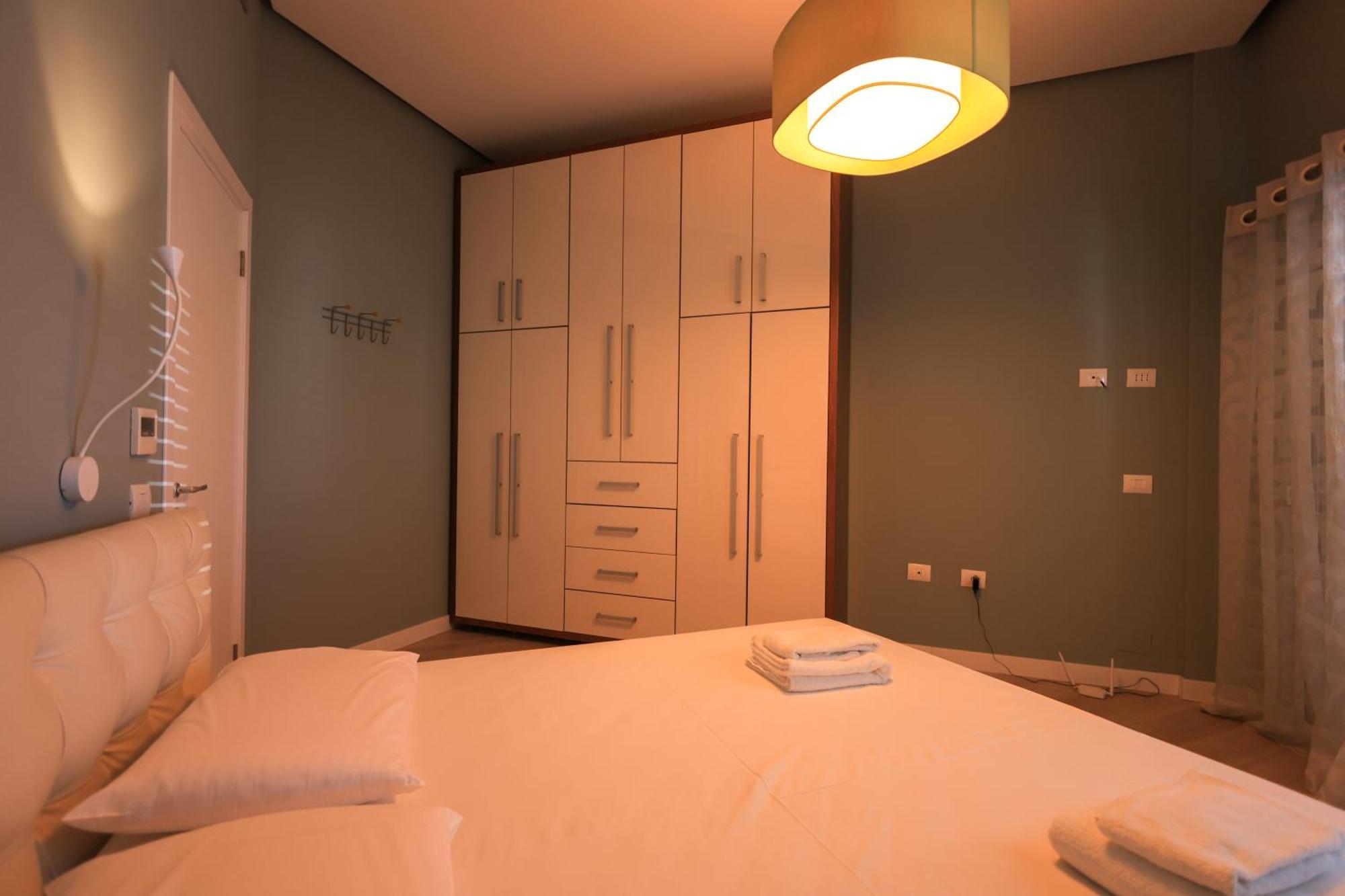 Grandstay Villa Perla Resort Durres Bagian luar foto